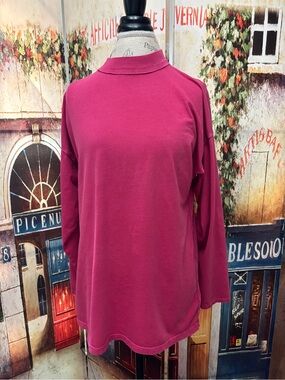 We The Free Be Free Tunic, Holly Berry, Size Small